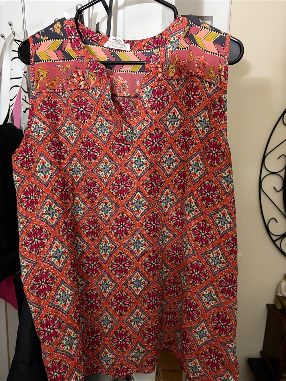 Artisan Ny Orange and Pink Patterned Sleeveless Camisole